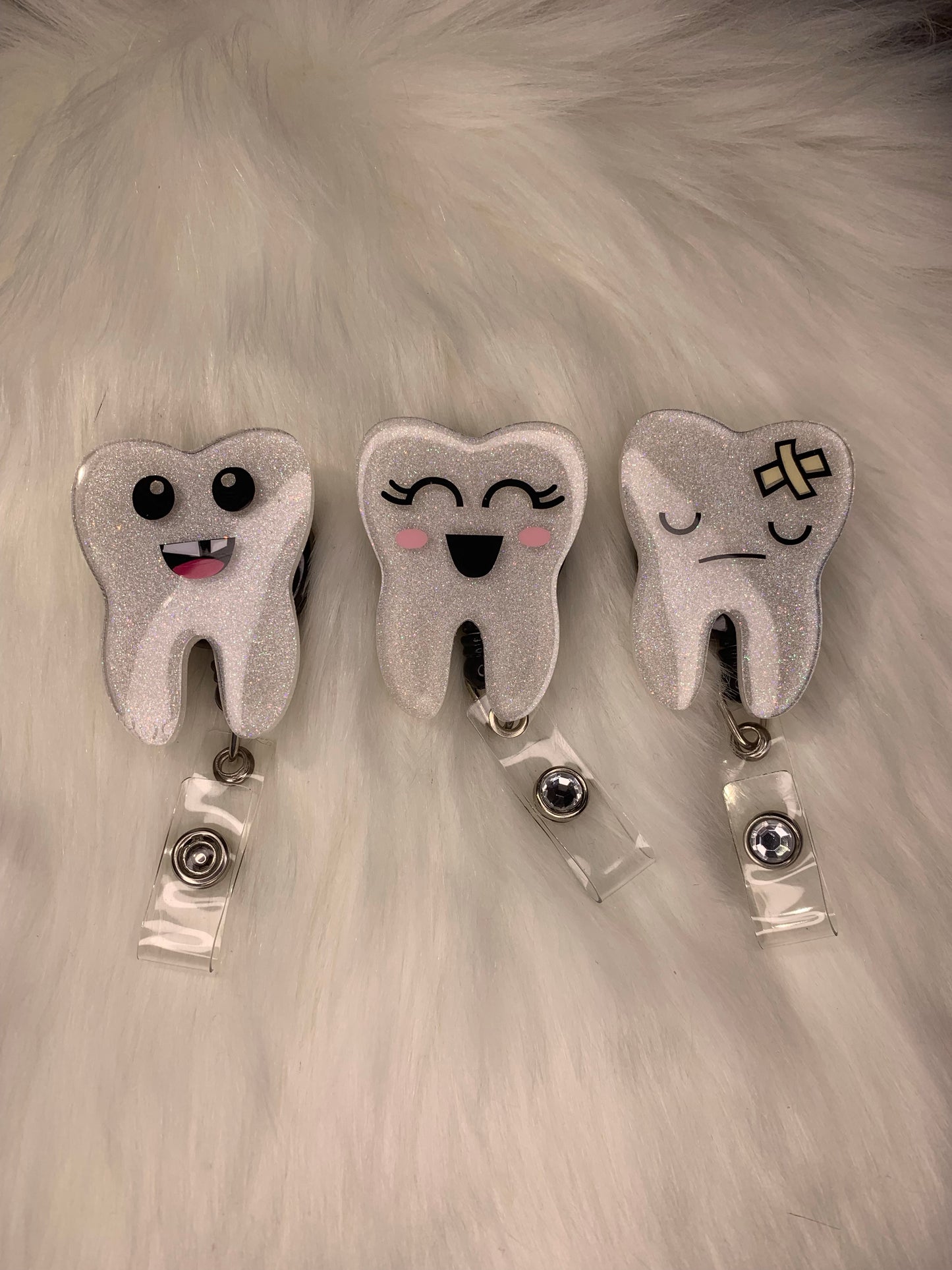 Cute tooth badge reels 